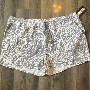 3x womens Marc New York leopard shorts